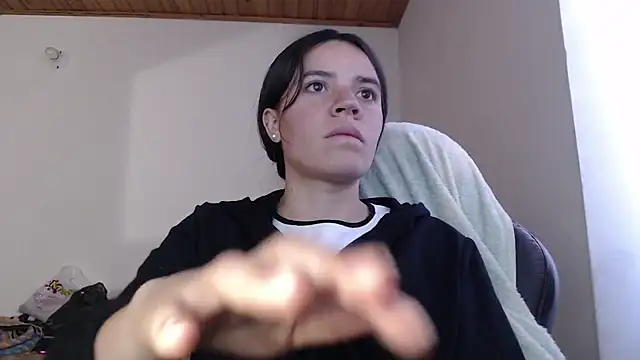 Skylar Serenity online show from December 15, 2025, 8:14 pm