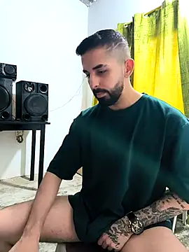 Snapshot of giannis090 chatting on November 29, 2025, 9:59 pm giannis090 online show from November 29, 2025, 9:59 pm