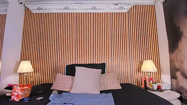 keeyla stone online show from September 11, 2025, 8:09 pm