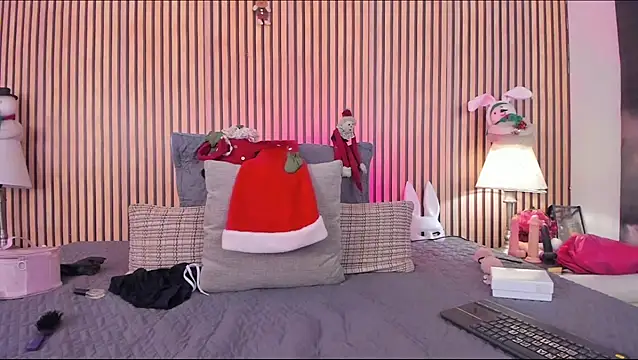 keeyla stone online show from December 19, 2025, 9:50 pm