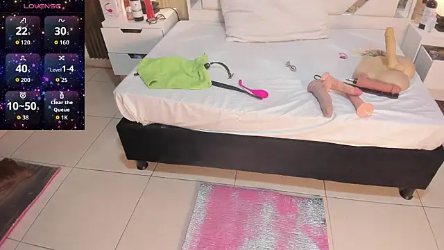 Snapshot of VanessaHard_as chatting on November 22, 2025, 8:18 pm VanessaHard as online show from November 22, 2025, 8:18 pm