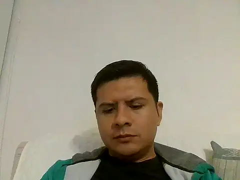 Xxxristiano online show from December 4, 2025, 4:11 am