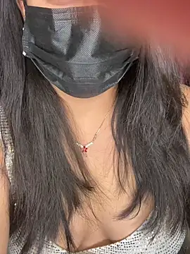 Snapshot of best_couple19 chatting on February 4, 2026, 5:30 pm best couple19 online show from February 4, 2026, 5:30 pm