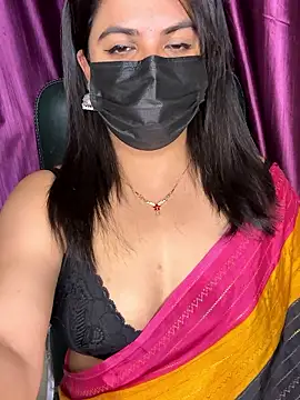 Snapshot of best_couple19 chatting on February 9, 2026, 5:44 pm best couple19 online show from February 9, 2026, 5:44 pm