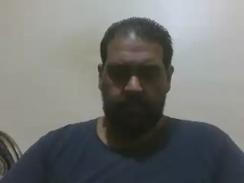 elpoop7305 online show from December 3, 2025, 9:03 pm