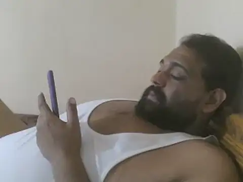 elpoop7305 online show from November 22, 2025, 7:13 pm