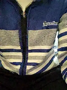 Snapshot of INTERNATIONAL0001 chatting on December 14, 2025, 11:38 am INTERNATIONAL0001 online show from December 14, 2025, 11:38 am