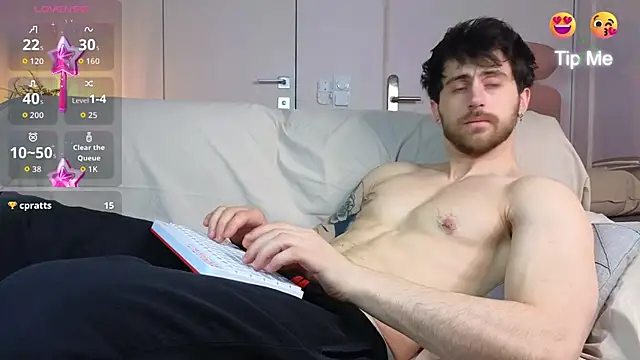 Oscar Miller  online show from April 16, 2026, 7:42 am