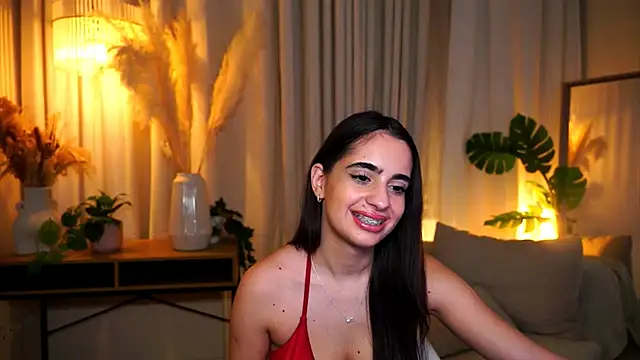 Snapshot of miilky_wayy chatting on November 12, 2025, 5:06 pm miilky wayy online show from November 12, 2025, 5:06 pm