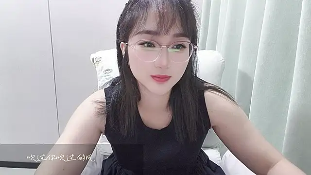 Honeysexy-1 online show from September 28, 2025, 12:01 pm