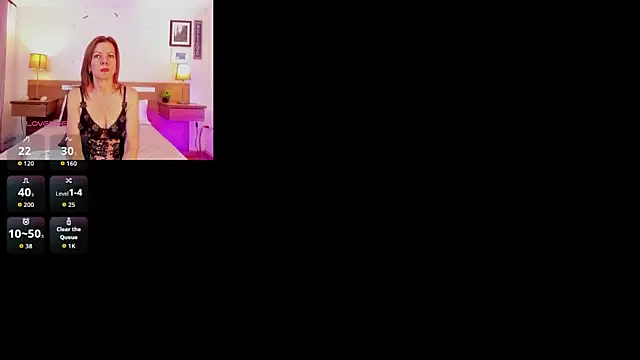 JenniferAuriston online show from November 17, 2025, 5:06 pm