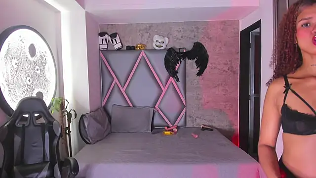 Snapshot of chubby_sexy_ chatting on January 13, 2026, 3:54 am chubby sexy online show from January 13, 2026, 3:54 am