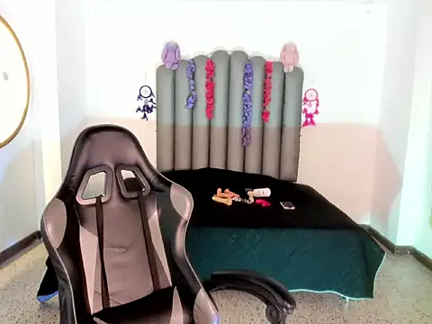 Snapshot of chubby_sexy_ chatting on January 8, 2026, 4:29 am chubby sexy online show from January 8, 2026, 4:29 am