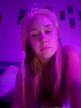 ft1glo online show from September 25, 2025, 1:22 am