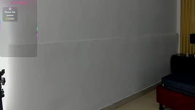 Snapshot of VioletRose_as chatting on January 7, 2026, 8:47 pm VioletRose as online show from January 7, 2026, 8:47 pm