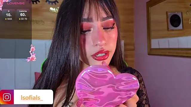 Snapshot of Abril_Velvet_a_ chatting on February 4, 2026, 12:55 pm Abril Velvet a online show from February 4, 2026, 12:55 pm