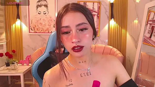 Snapshot of Abril_Velvet_a_ chatting on December 21, 2025, 7:59 pm Abril Velvet a online show from December 21, 2025, 7:59 pm