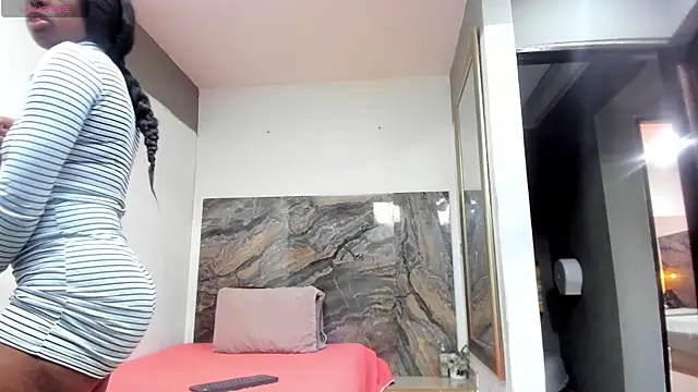 Kristel 05 online show from November 26, 2025, 11:43 am