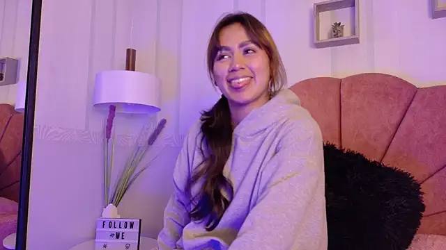 Snapshot of Conejita_420 chatting on October 31, 2025, 12:46 pm Conejita 420 online show from October 31, 2025, 12:46 pm