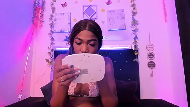 AkariRosetti online show from September 14, 2025, 9:15 pm