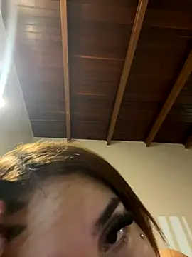 Snapshot of Makaela_Haddad chatting on October 5, 2025, 8:49 am Makaela Haddad online show from October 5, 2025, 8:49 am