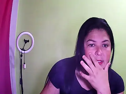 Snapshot of anapaulaa chatting on October 27, 2025, 7:04 pm anapaulaa online show from October 27, 2025, 7:04 pm