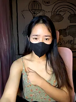 TiNa 04 online show from November 1, 2025, 11:59 am