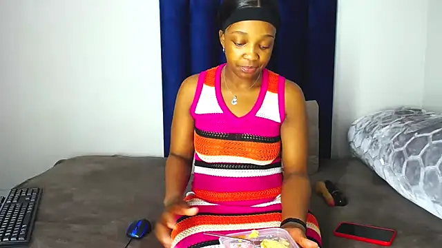 Pinkdollyg online show from October 30, 2025, 9:33 pm