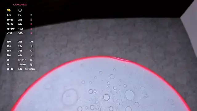 ReinaChloe online show from March 26, 2026, 4:38 pm