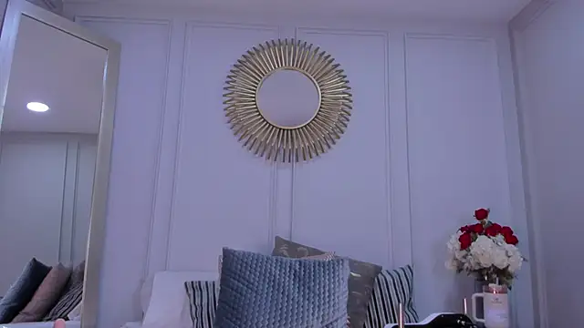 CharlotteBrownn  online show from February 20, 2026, 6:26 am