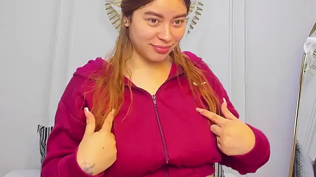 Snapshot of CharlotteBrownn_ chatting on October 23, 2025, 2:43 am CharlotteBrownn online show from October 23, 2025, 2:43 am