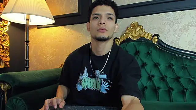 Snapshot of AlessandroKiing chatting on April 13, 2026, 7:07 pm AlessandroKiing online show from April 13, 2026, 7:07 pm