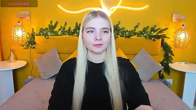 Snapshot of RuthBryant chatting on November 30, 2025, 12:33 am RuthBryant online show from November 30, 2025, 12:33 am