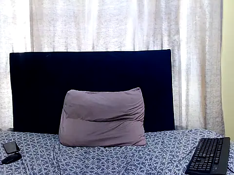 KinkyTrans23 online show from February 6, 2026, 8:54 am