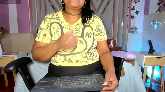 Snapshot of mya_blaze chatting on September 13, 2025, 4:01 am mya blaze online show from September 13, 2025, 4:01 am