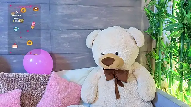 MeganAdamms online show from September 25, 2025, 11:49 am