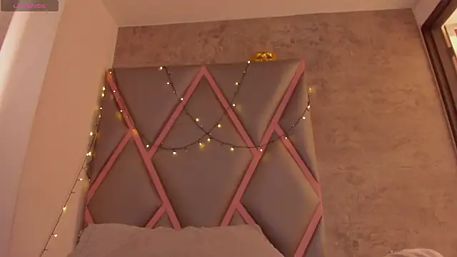 Snapshot of Lucy-23 chatting on March 1, 2026, 4:07 pm Lucy-23 online show from March 1, 2026, 4:07 pm