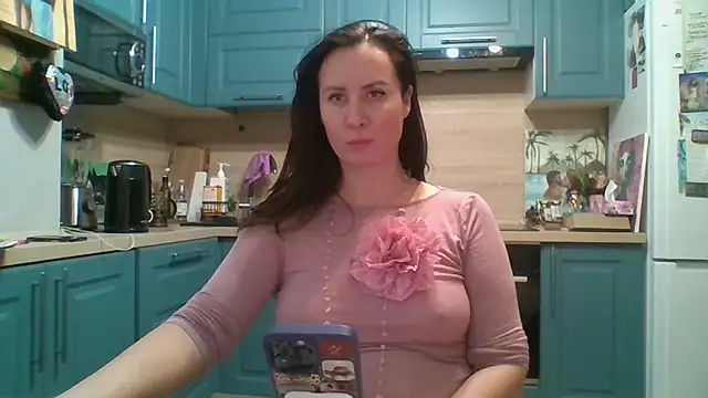 ALICAINWONDERLAND online show from December 19, 2025, 5:59 pm