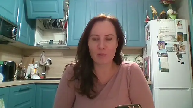 ALICAINWONDERLAND online show from February 26, 2026, 3:34 pm