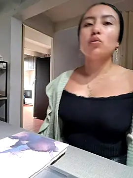 Venus Rivers online show from November 21, 2025, 1:10 pm