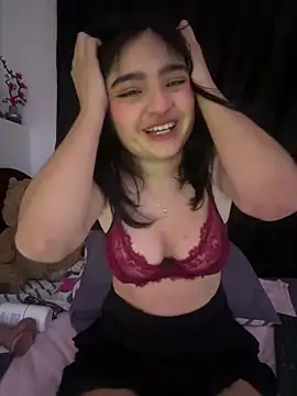 Snapshot of Clementyne30 chatting on April 12, 2026, 1:09 am Clementyne30 online show from April 12, 2026, 1:09 am