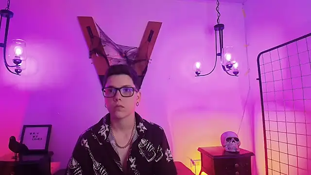 SpencerMontgomery online show from November 12, 2025, 7:29 pm