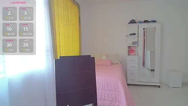 violetta blackk online show from September 24, 2025, 5:30 pm