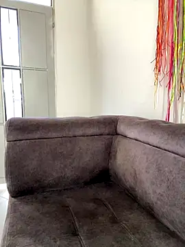 Snapshot of elfernh chatting on December 18, 2025, 6:56 pm elfernh online show from December 18, 2025, 6:56 pm