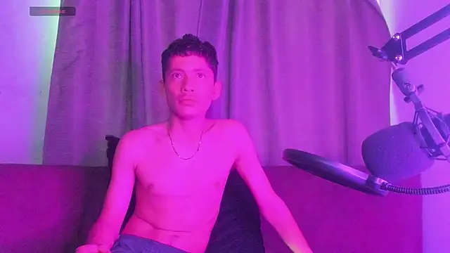 Snapshot of elfernh chatting on September 27, 2025, 8:04 pm elfernh online show from September 27, 2025, 8:04 pm