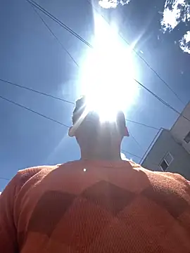 Snapshot of elfernh chatting on October 5, 2025, 5:47 pm elfernh online show from October 5, 2025, 5:47 pm