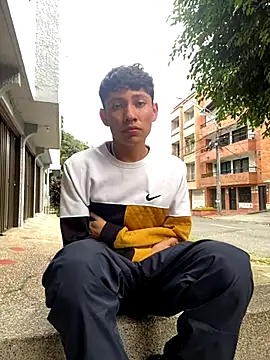 Snapshot of elfernh chatting on November 1, 2025, 1:16 pm elfernh online show from November 1, 2025, 1:16 pm