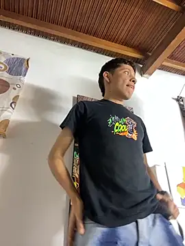 Snapshot of elfernh chatting on October 30, 2025, 8:56 am elfernh online show from October 30, 2025, 8:56 am