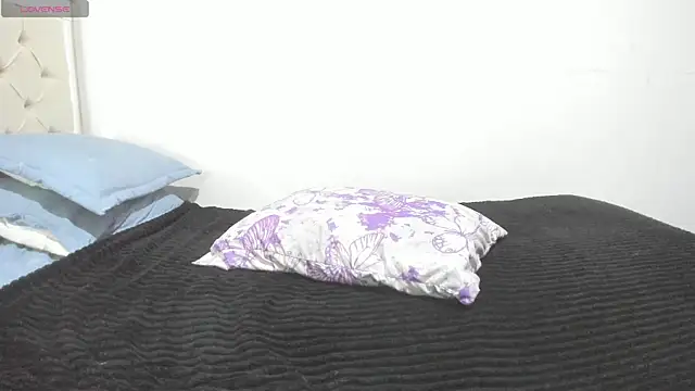 katitahotcam ass online show from October 23, 2025, 9:02 pm