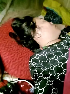 CoMay003 online show from April 12, 2026, 4:54 pm